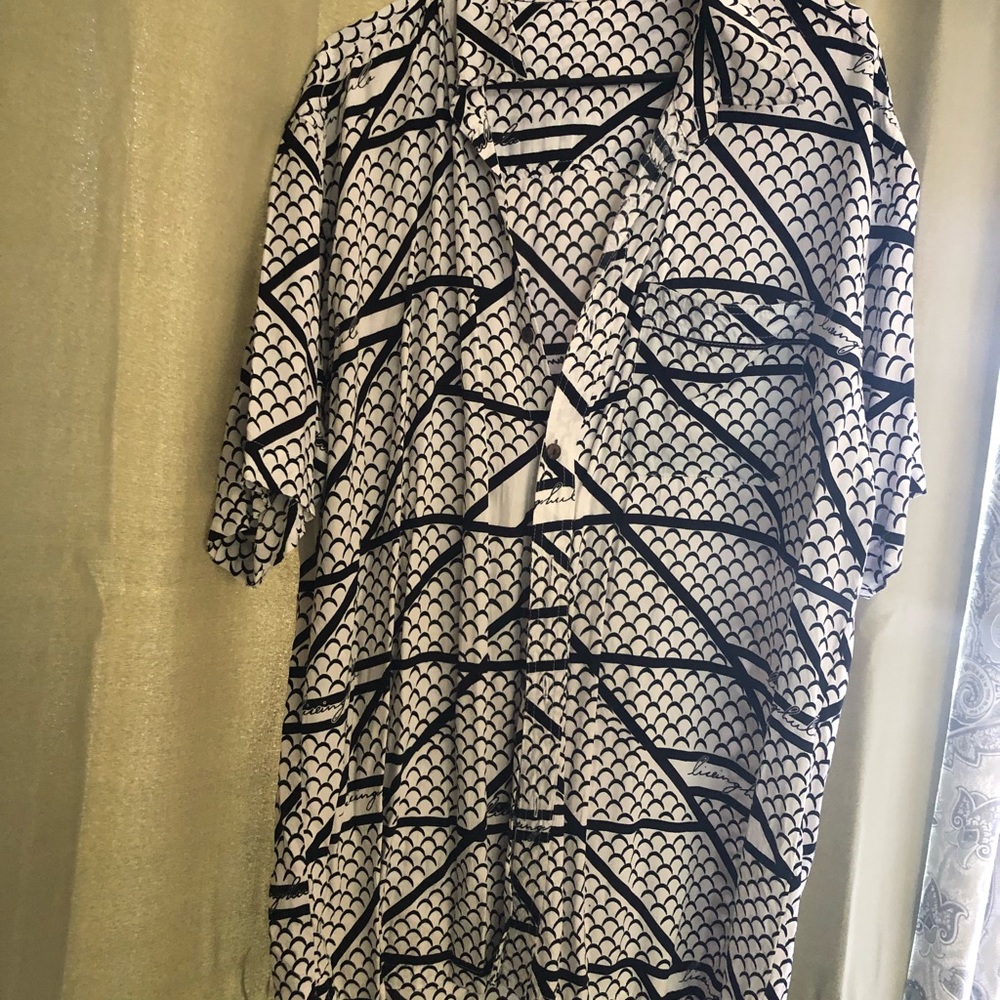 Living Hula Shirt